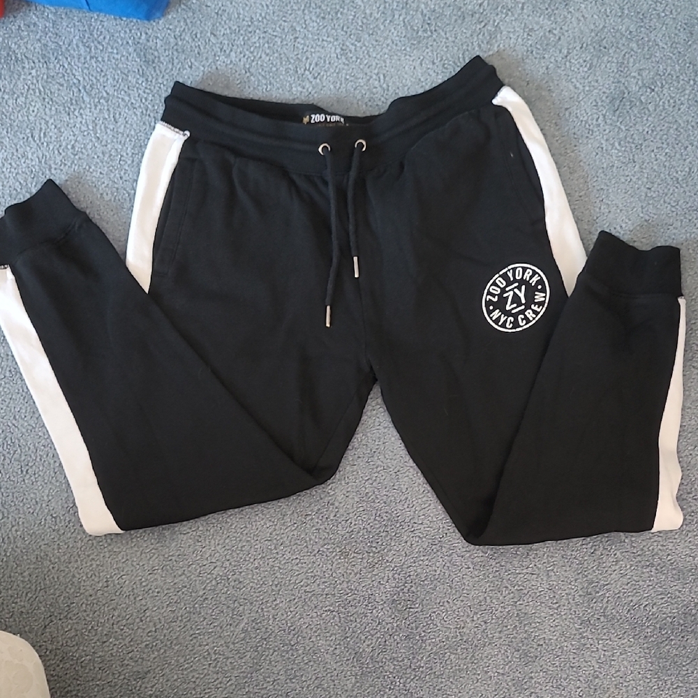 🩷2For$14🩷Youth Zoo York Black and White Joggers with Elastic Waistband